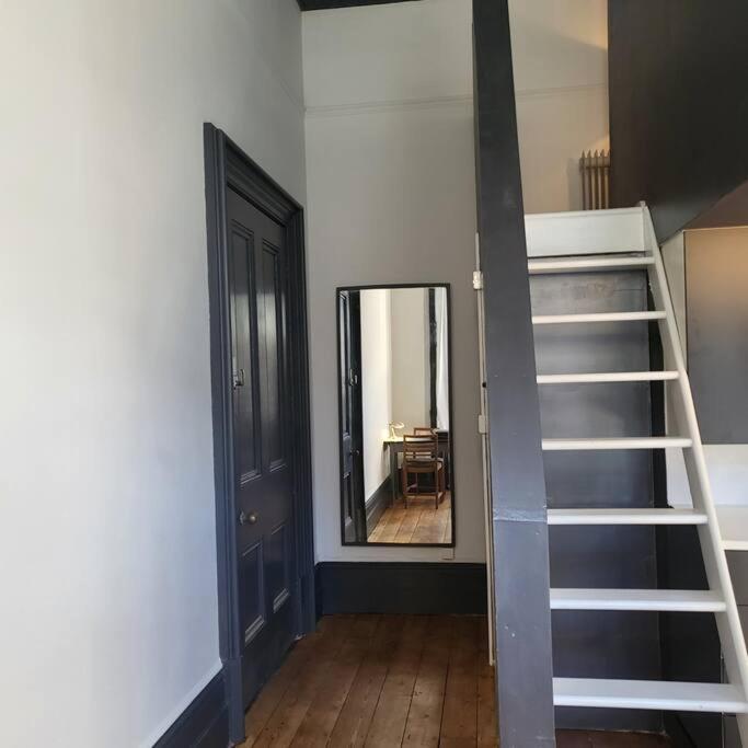 21 Mini Loft Apartment - Great Location - Comfy King Size Bed 布赖顿 外观 照片