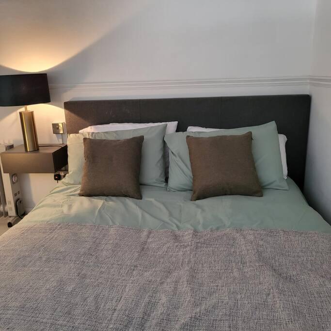 21 Mini Loft Apartment - Great Location - Comfy King Size Bed 布赖顿 外观 照片